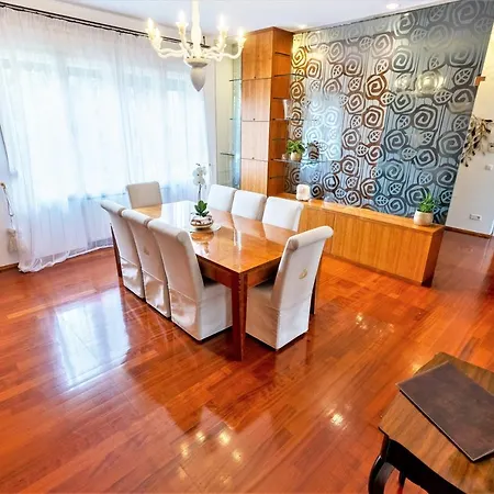 Διαμέρισμα Luxury Cernigoj Μαριμπόρ